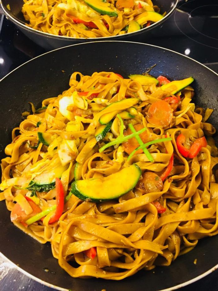 sewdajal catering, catering, essen online, party service, surinaams